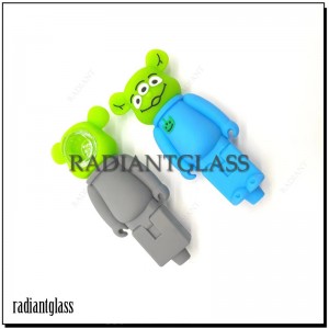 Wholesale 4,5 Inches Bearbrick Silicone Hand Pipe