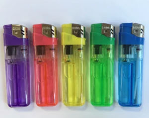 Accendino multicolore d'alta qualità in plastica à l'ingrossu in Cina