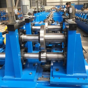 Кина добавувач Кинески лесни челични столпчиња и валјаци за ролна производствена линија U/C/L Машина за формирање ролна за челик и специјална форма