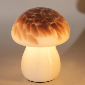 QRF Hot Selling Unique Design Mushroom Shape Battery Powered Table Lamp