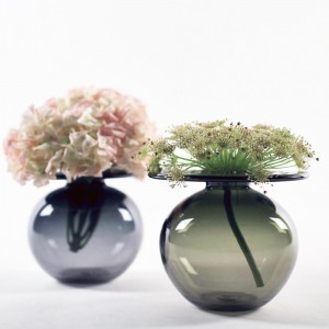 QRF Лепшыя продажу Унікальны дызайн Маляўнічая шкляная ваза для кветак