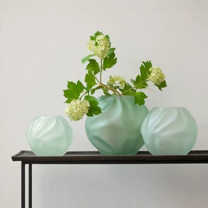 I-QRF Hot Selling Superior Design Irregular Ball Vase