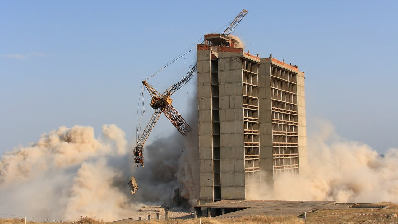 How Do You Think Of Tower Crane Collapses