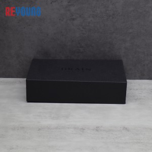 Magnetics Paper Packaging Gift Boxes – Custom Black Empty Cardboard Box With Logo For Clothing – REYOUNG
