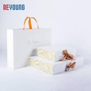 Magnet Hard Paper Gift Packaging Box With Ribbon