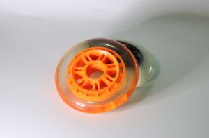 Odolné proti opotřebení a vysoká elasticita!100mm průhledná oranžová inline kolečka speciální kolečka, díky kterým bude vaše bruslení hladší!
