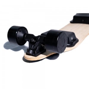Электрычны скейтборд YD-970-90Hub з падвойным прывадам і доўгай пласцінай
