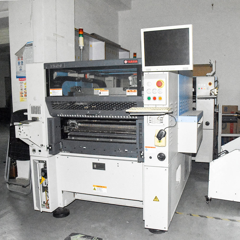 YAMAHA YS24 PICK AND PLACE MACHINE, CHIP MOUNTER, PLACEMENT MACHINE, USED SMT EQUIPMENT