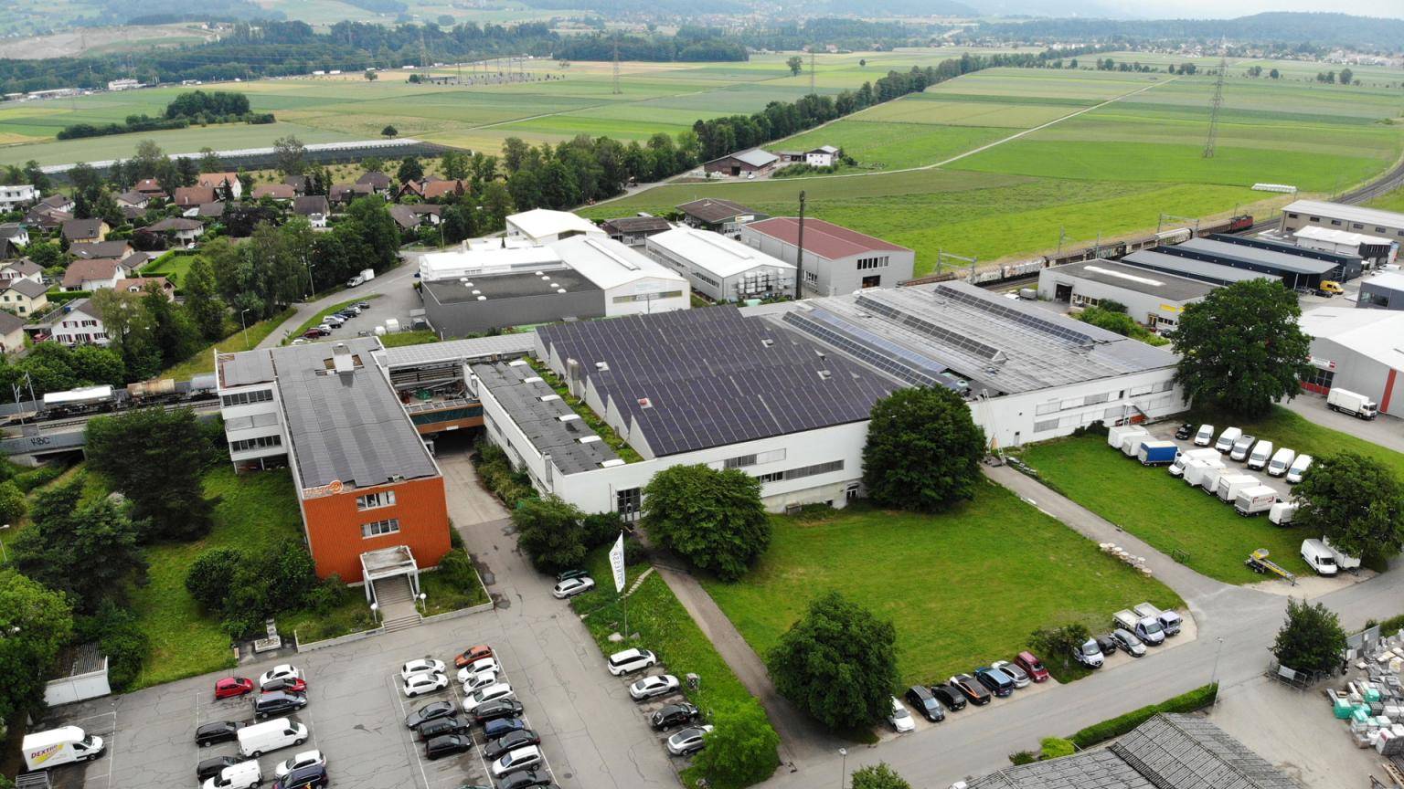 1,5 MW fotovoltaický systém v Deitingene, Švajčiarsko