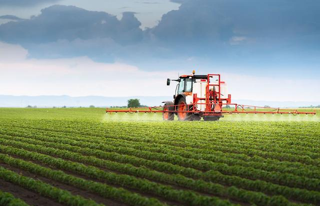 Aké sú výhody mechanizovaného poľnohospodárstva?