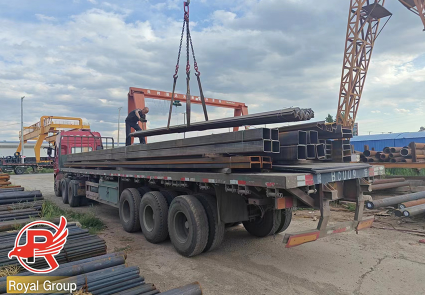 20 tonn karbonstål firkantede rør sendt til Russland – ROYAL GROUP