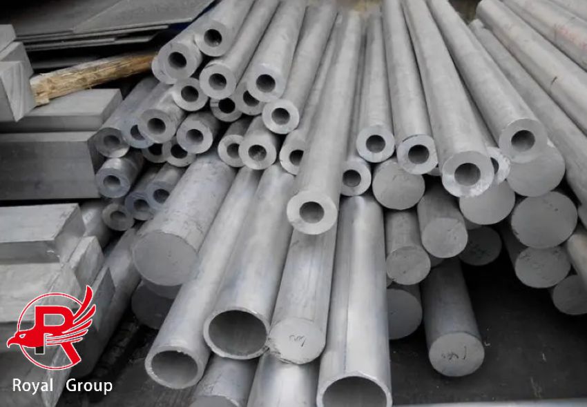 Entrega de tubos de aluminio – ROYAL GROUP