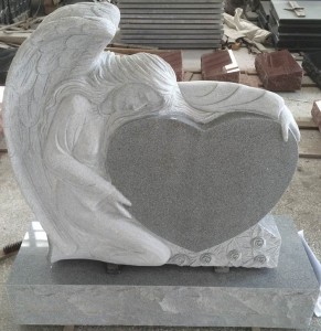 Statua dell'angelo alato del cimitero dei monumenti dell'incisione del granito di prezzo di fabbrica