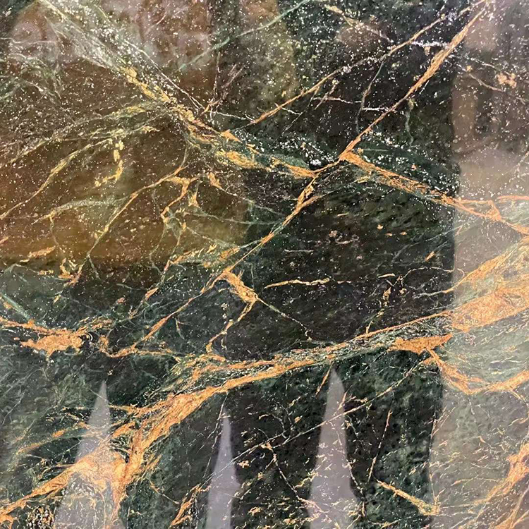Granit vert foncé veiné d'or en pierre naturelle pour la décoration intérieure