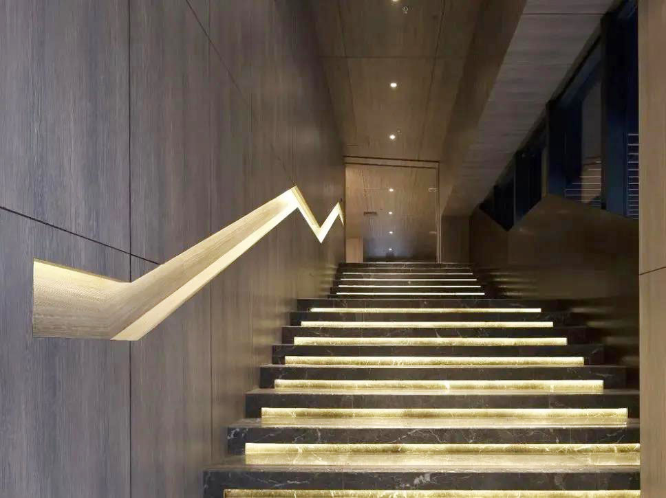 14 トップのモダンな階段の大理石のデザイン