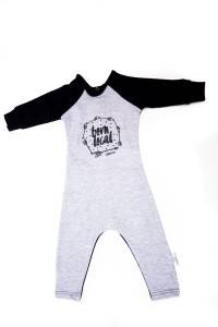 Rroba për kostumin mashkullor për bebe me një copë pambuku me mëngë të gjata pranverore dhe vjeshte