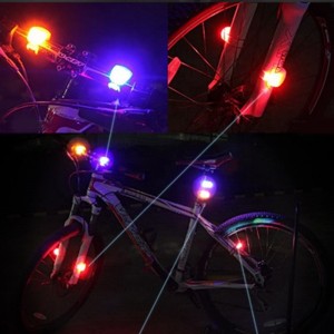 Silicone Selt-fitting Pêş û Rear Spî / Sor Bicycle Light Set bi CE ROHS