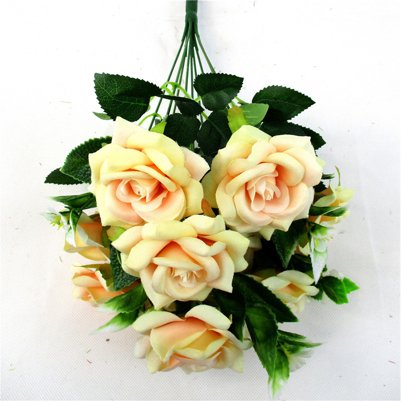 Artificial Flowers Silk Bouquet Fake Roses with Plastic Vase Arrangements for Indoor Outdoor Decorations Wedding Party Home Videos Table Gift or MV