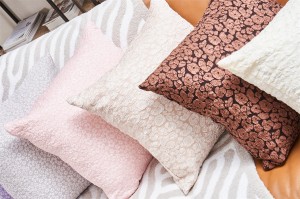 Série de almofadas com padrão jacquard e tecido macio