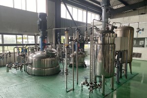 Personalizirani izdelki Kitajska tovarniška dobava neposredno 99 % čisti resveratrol v prahu CAS 501-36-0