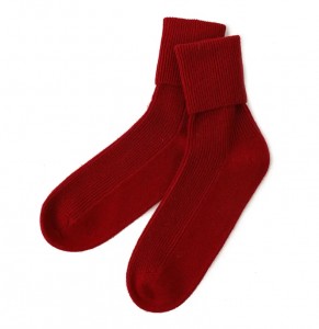 Yüksek Kaliteli Rahat Katlanmış çorap Kalın Sonbahar Kış Örme Sıcak % 100% Kaşmir Yatak Çorap Kadınlar için