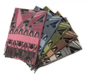 Fabrieksgroothandel op maat gemaakte winter warme print sjaal geborduurd logo luxe comfortabele jaren 80 merino wollen sjaals sjaals