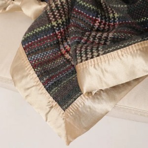 winter luxe zacht bed Wollen deken aangepaste satijnen rand geruite wollen deken