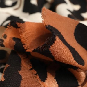 aṣa 80s leopard titẹ sita 100% merino wool pashmina scarves shawl cashmere igba otutu sikafu fun awọn obirin