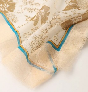 最新のデザイナーメイドのカスタム冬のウールの正方形のスカーフ女性プリント高級ソフトエレガントなネックウォーマーカシミヤヘッドスカーフ