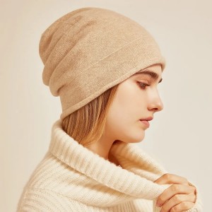 العرف شعار التطريز تسمية القبعات الشتاء النساء أزياء فاخرة دافئة طبقة مزدوجة لون عادي 100٪ الكشمير الحياكة ny قبعة صغيرة