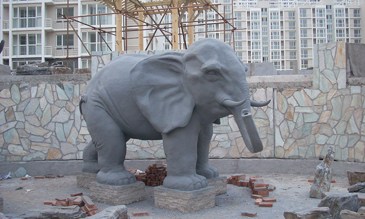 Elephant landscape garden sculpture Featured Image