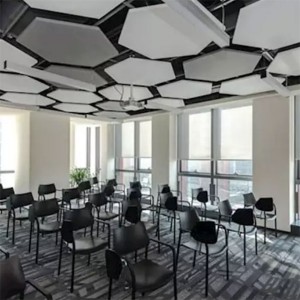 abgehängte Hexagon-Schallschutz-Akustikplatte aus Glasfaser für Büros