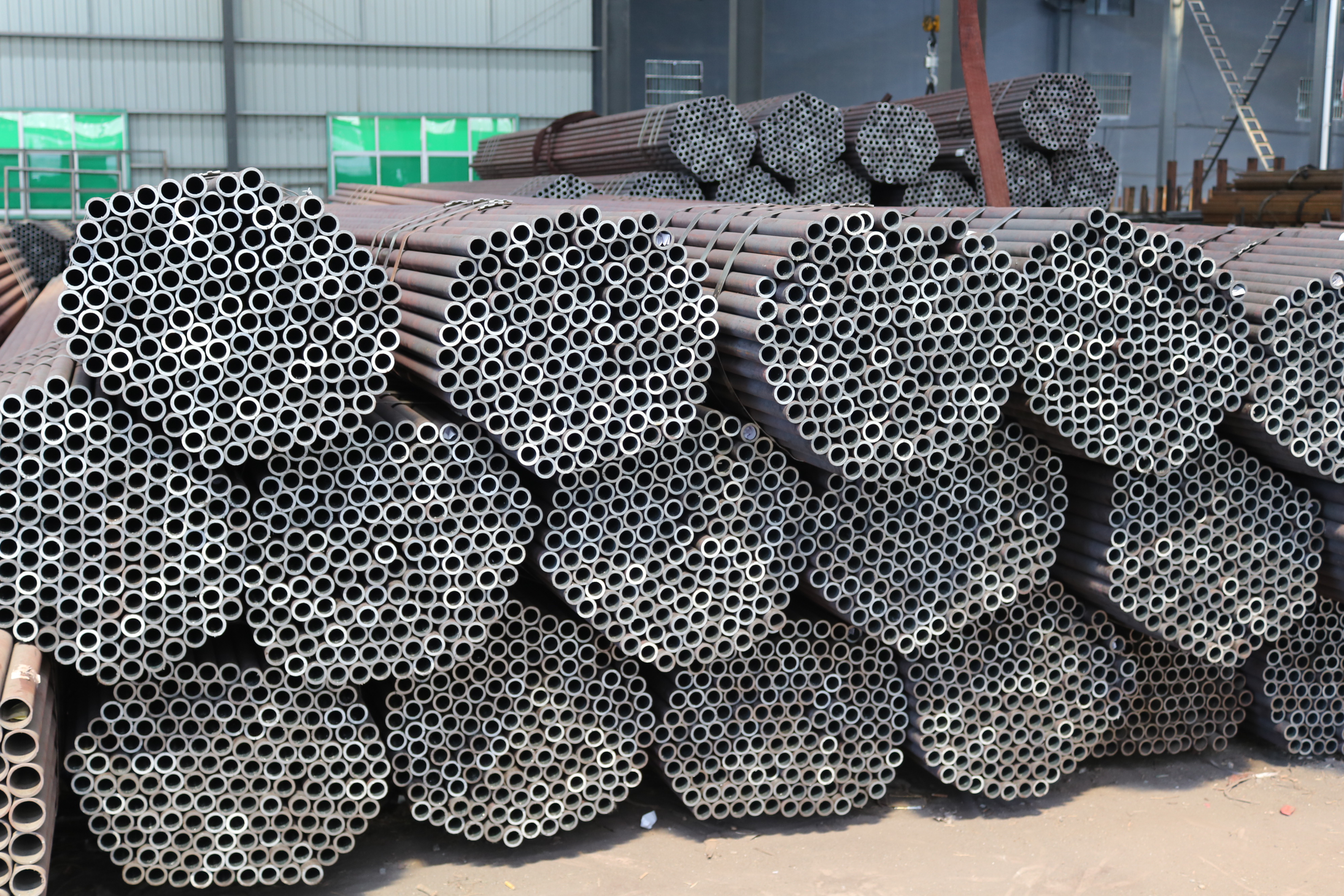 Difference between seamless pipe for conveying fluid and seamless pipe for structure