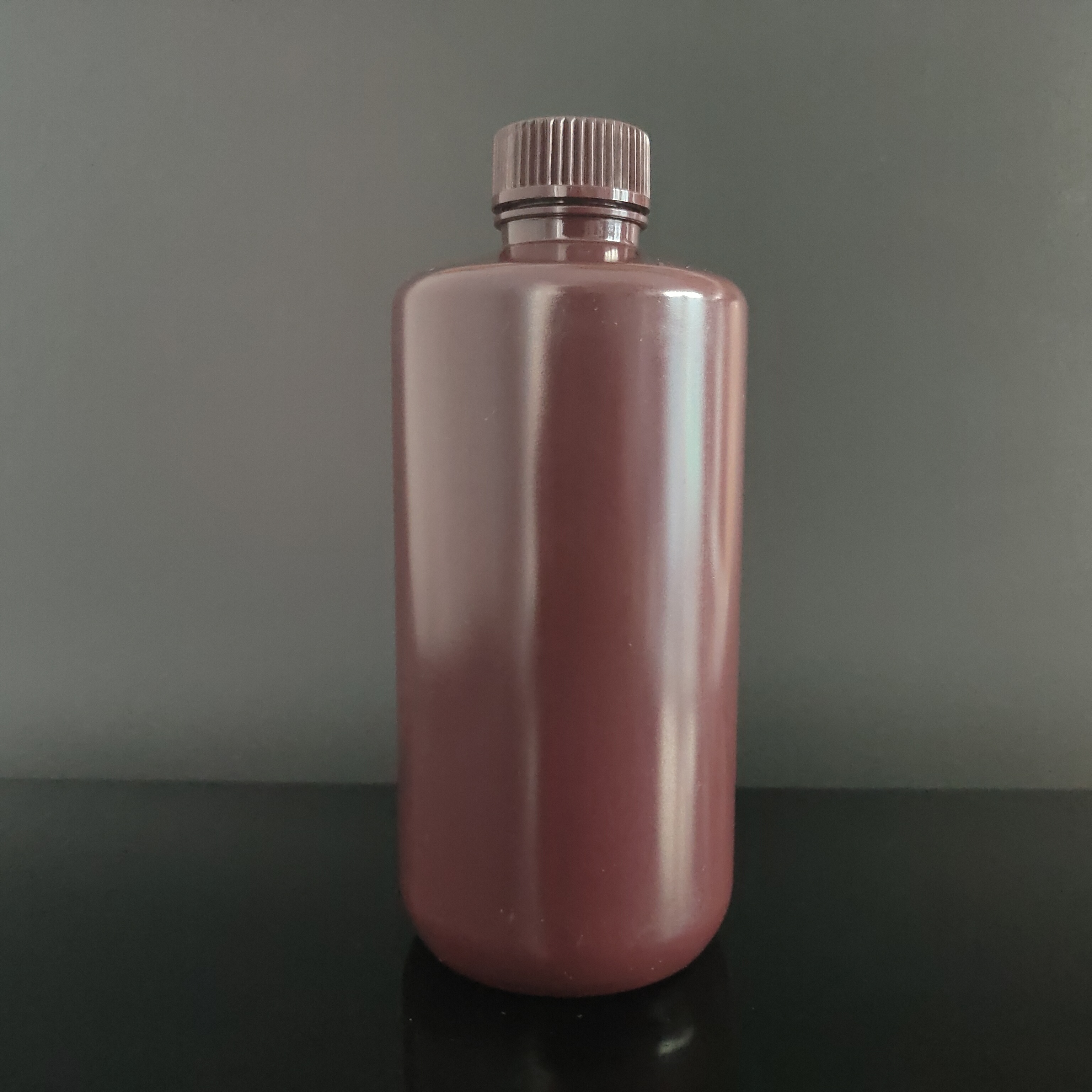 Frascos de reactivo de plástico de 500 ml, HDPE, boca estrecha, blanco / marrón
