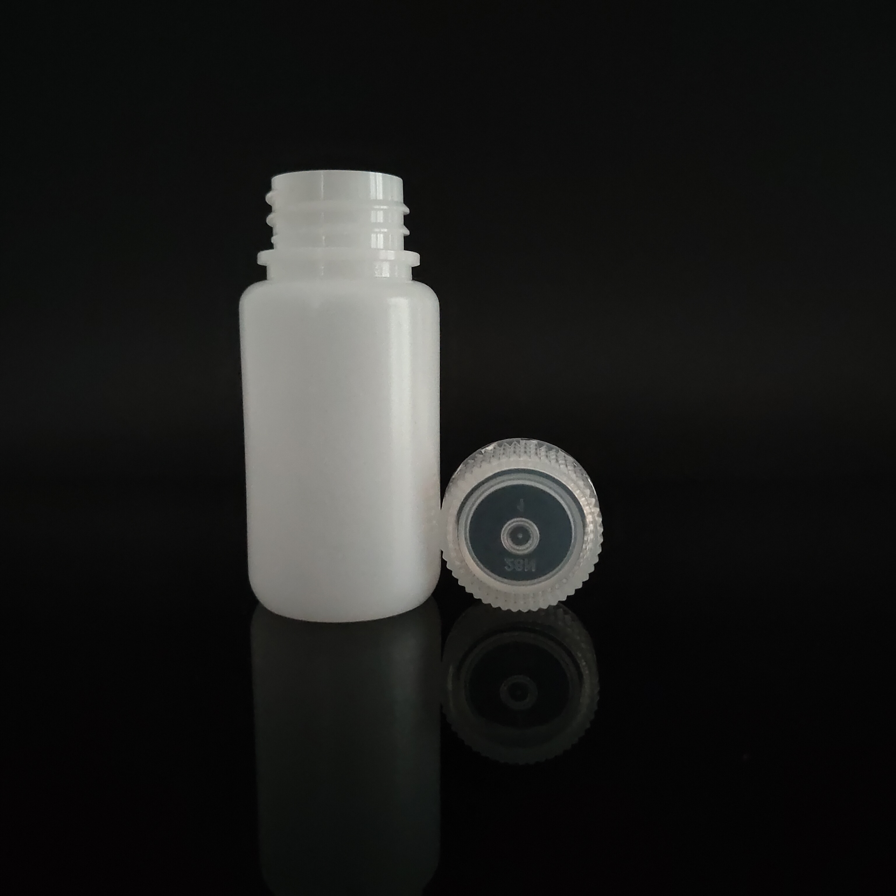 Frascos de reagentes de plástico de 60 ml, HDPE, boca larga, branco/castanho