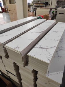 Vinyl Click Lock Flooring Tile Plank Rigid Core Interlock SPC Floor Луксозна винилова дъска за подова настилка за вътрешен дом