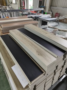 Vinyl Click Lock Flooring Tile Plank Rigid Core Interlock SPC Floor Lúkse Vinyl Plank Flooring Foar Indoor Home