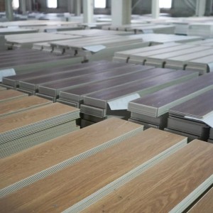 Revestimento UV Bloqueo de pisos de vinilo Venda por xunto de pisos con aspecto de mármore brillante SPC impermeable Pavimento de mármore de vinilo de luxo Tablón de prezos