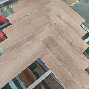 លក់ក្តៅ Herringbone Floor Spc Laminate ជាមួយនឹងគុណភាពខ្ពស់ Unilin Valinge Click System