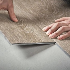 Factory Wood Look Click Vodotěsný Luxusní LVT/SPC/WPC Guma Vinyl PVC prkno Plastová podlaha Cena