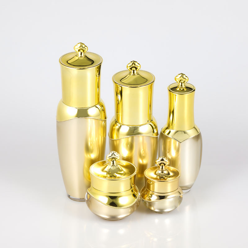 Cullezzione di Bottiglie è Bottiglie di Vasi Acrilichi Vioti di Lussu Image Featured Image