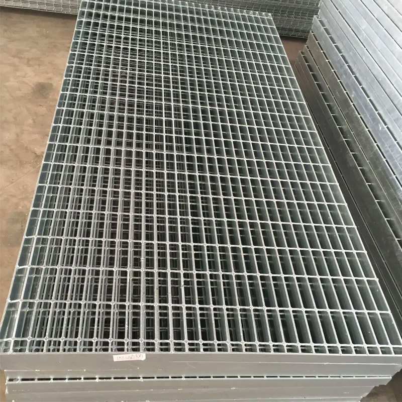 កម្រាលដែក Galvanized Catwalk Grate Panels Flat Steel Grating