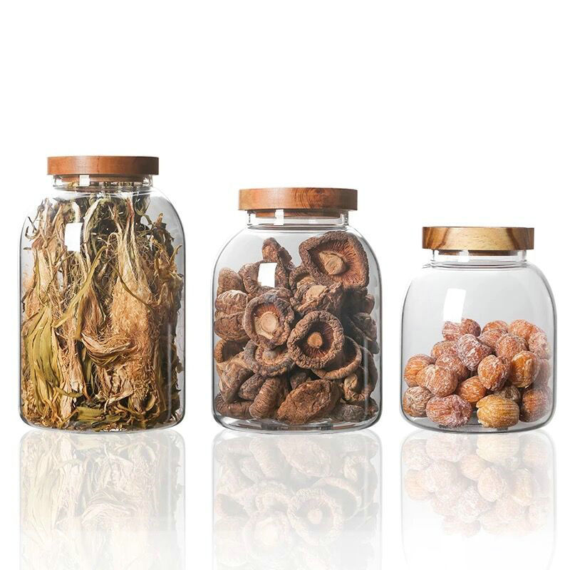 Glass storage jar with bamboo lid Featured Image