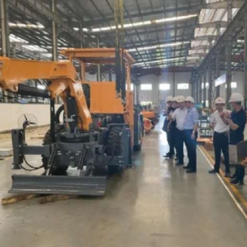 D'Delegatioun vum Shandong Gold Group besicht Kaishan Heavy Industry