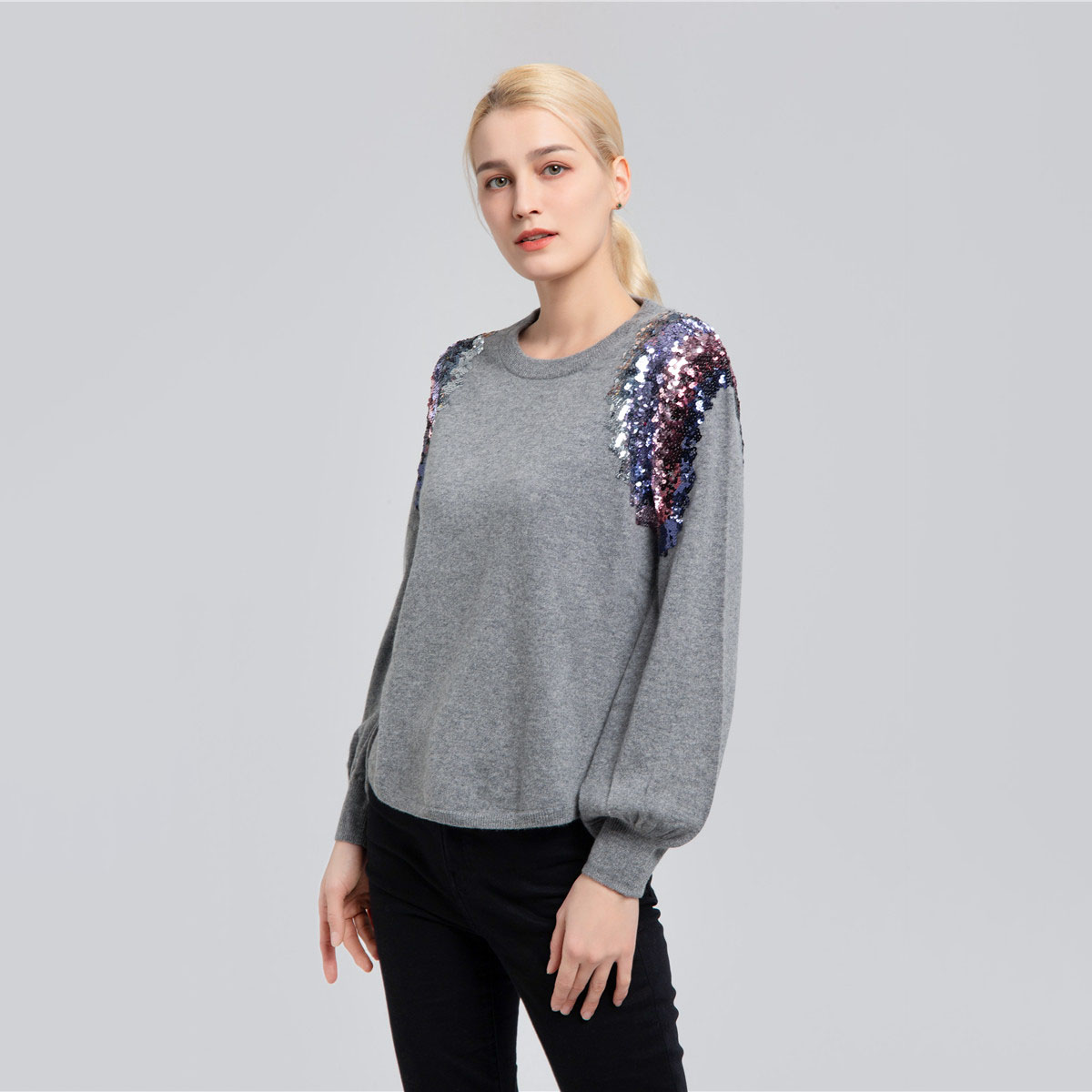 Round neck na sweater na may Sequin WYSE19206-B