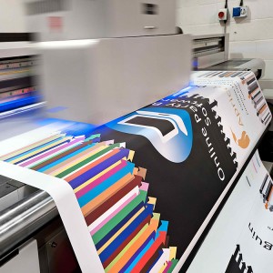 Fabrika PVC Flex Blockout Banner Publizitatea Inprimatzeko Materiala 440 GSM koloretsua
