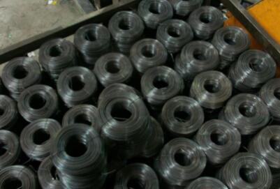 What are the advantages of annealed wire
