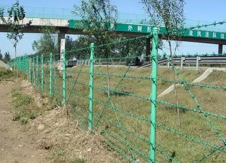 Standard for installation of hot-dip galvanized barbed rope on highways