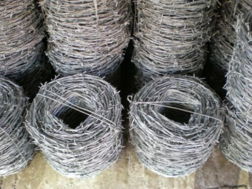 Hot-dip galvanized barbed rope and electric galvanized barbed rope how to choose