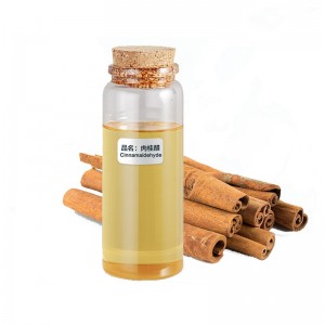 Héich Rengheet 98% min.cinnamaldehyde Cinnamic aldehyde CAS 104-55-2 fir Liewensmëttel Aroma an Duft